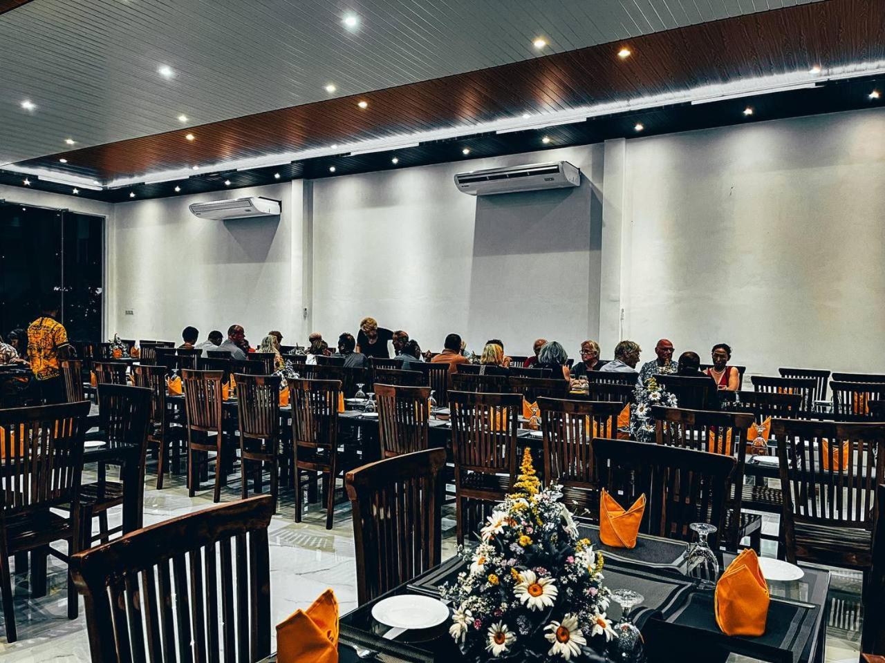 Acme Grand Hotel Habarana Bagian luar foto